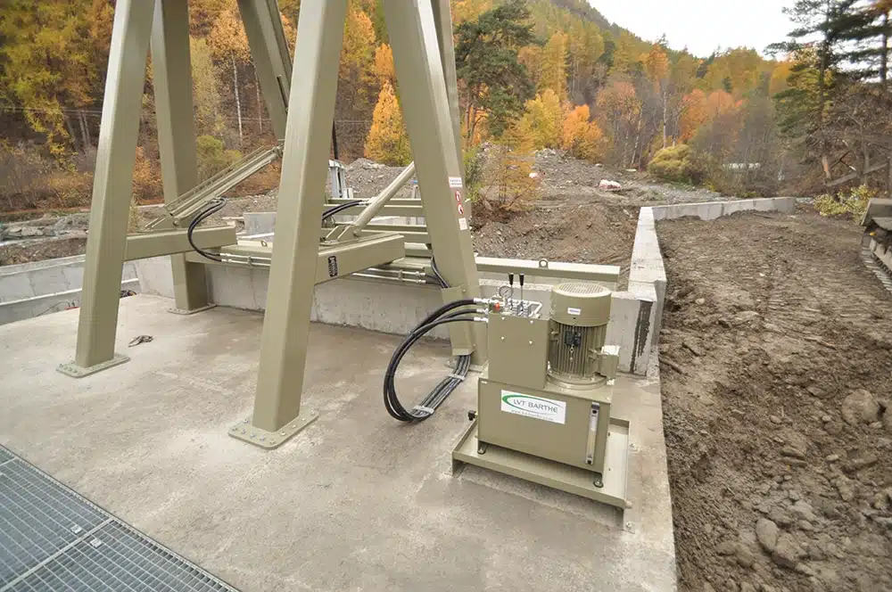 lvt barthe le dégrilleur réseau hydraulique électrique centrale dégrilleur