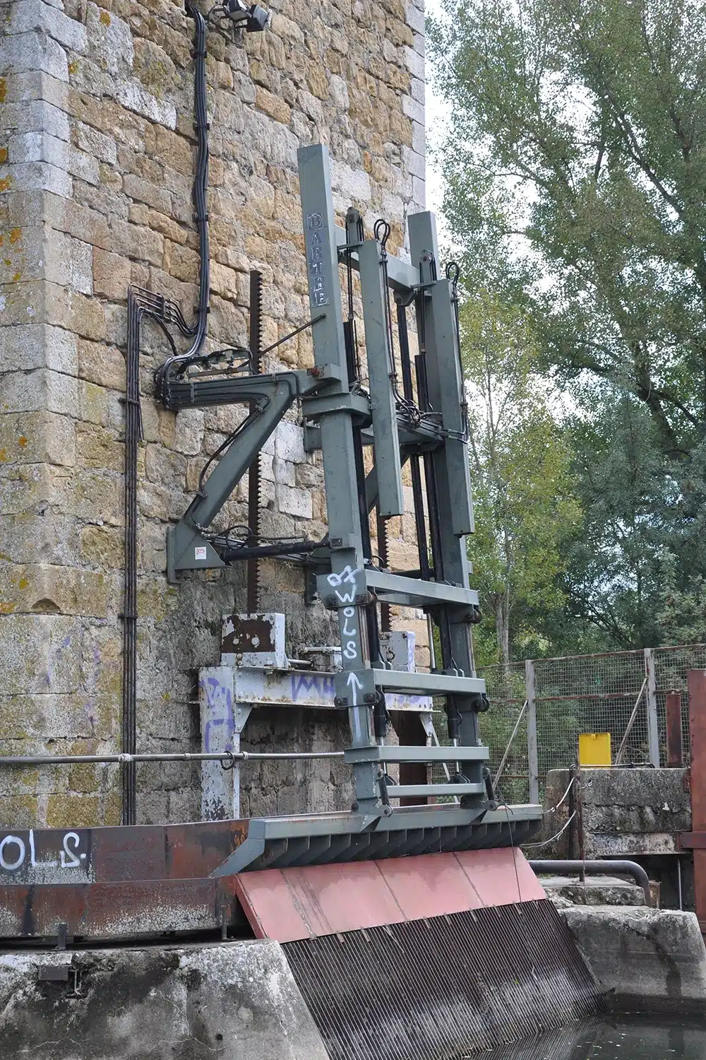 dégrilleur télescopique salavas lvt barthe